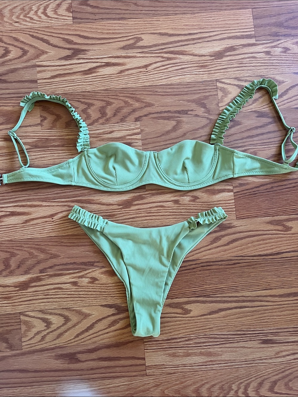 Zaful Olive Green Ribbed Ruffle Bikini Set